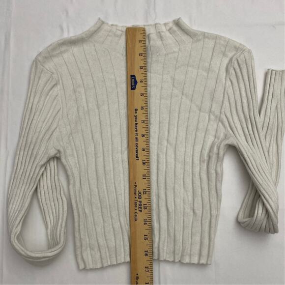 White Ribbed Knit Long Sleeve Crop Top Mock Neck Medium Classic Preppy 90s Basic - Picture 5 of 8